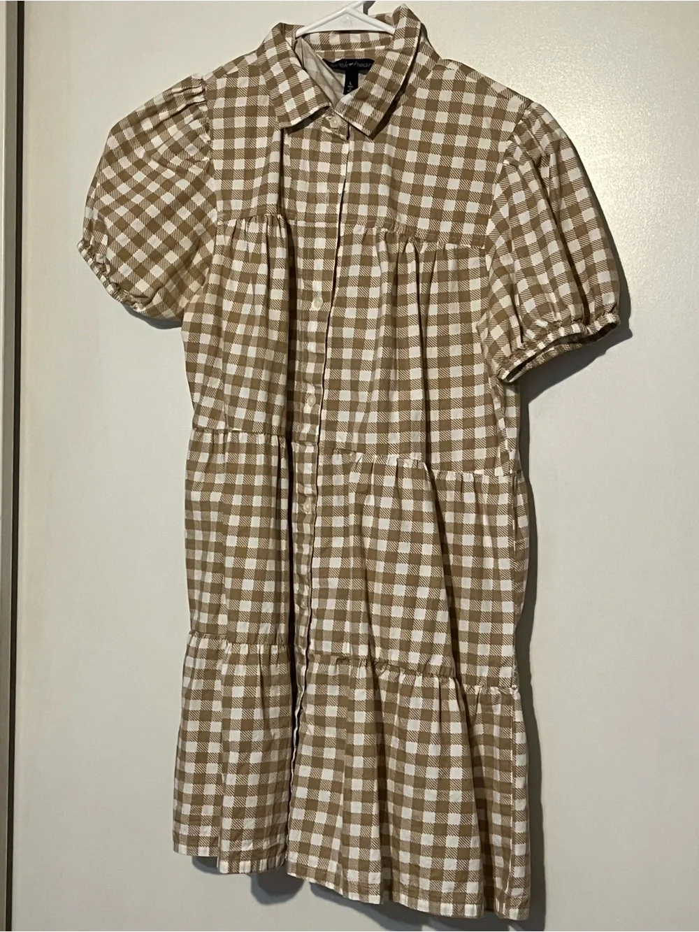Derek Heart Tan & White Gingham Tiered Button Dress